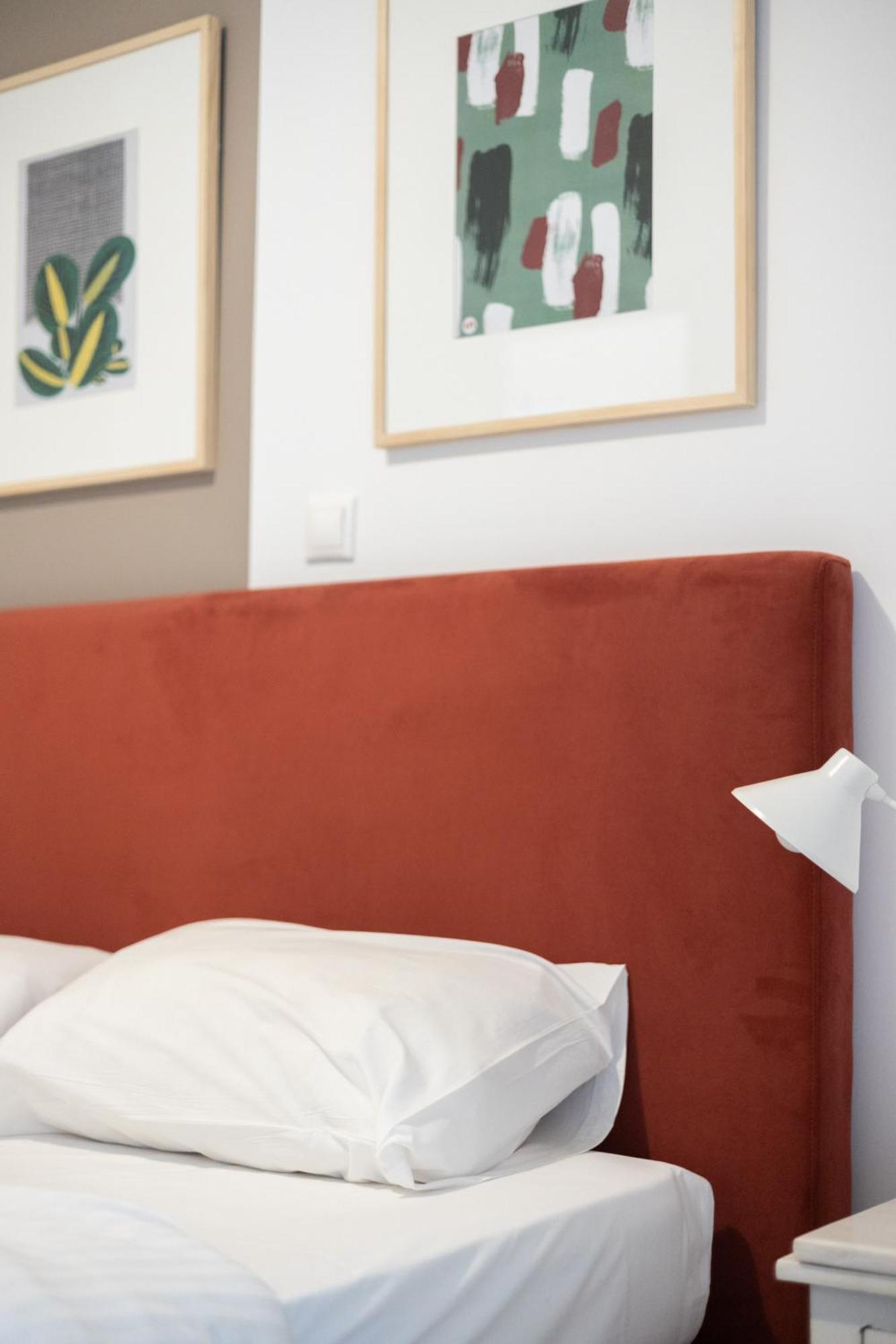 Renovated 5 Bdr House Near Acropolis - New Beds, Terrace & Green Yard Athens Exterior photo