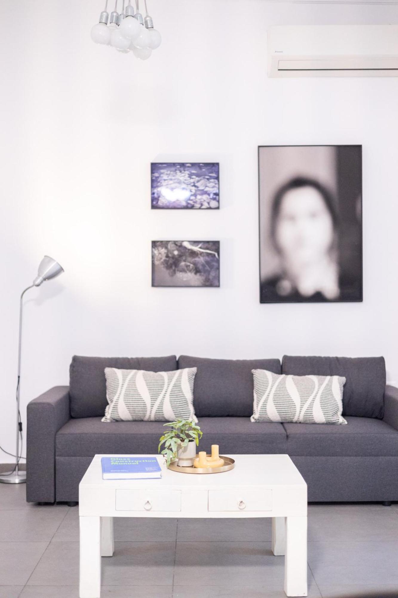 Renovated 5 Bdr House Near Acropolis - New Beds, Terrace & Green Yard Athens Exterior photo